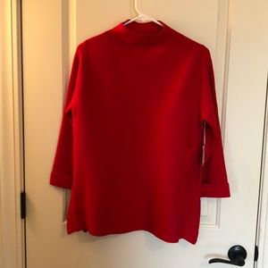 NWT Tahari sweater✨